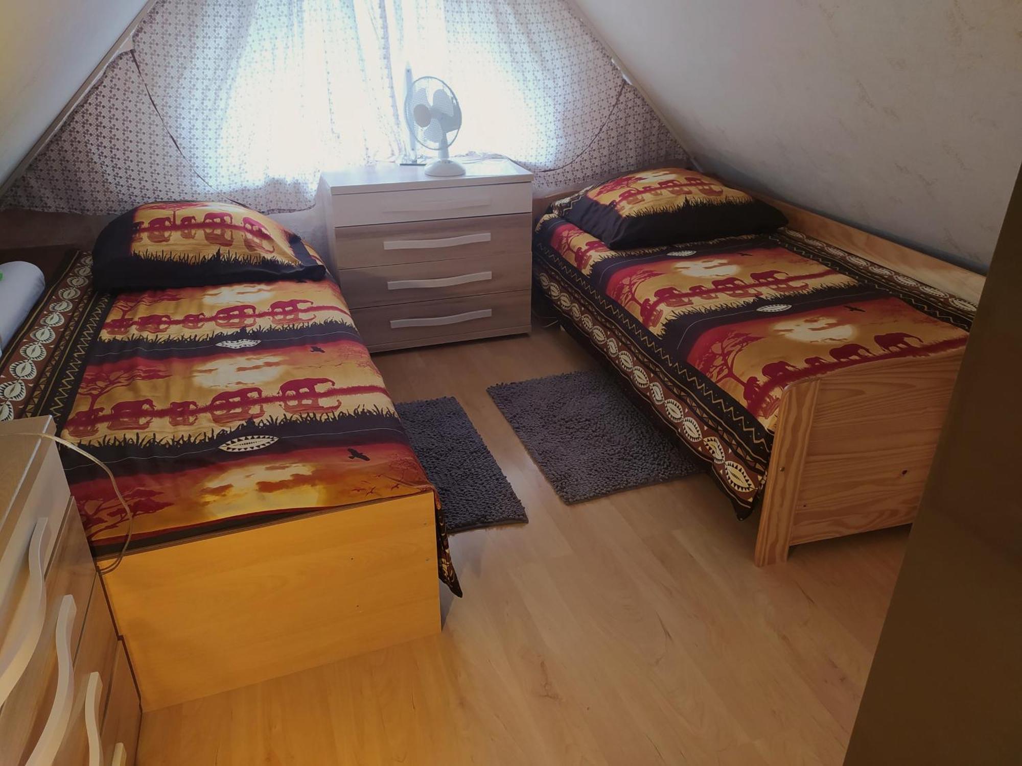 Apartment Auf Zwei Ebenen Leopoldshohe Bagian luar foto